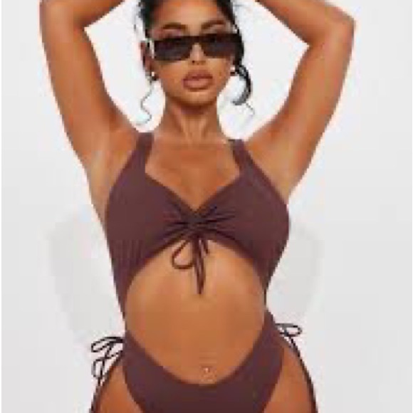 Envya Women’s Fun and Fresh 1 piece swimsuit Sz S in mocha - Picture 3 of 3